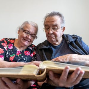 , Benefits of Senior Book Clubs: Socializing, Learning, and More