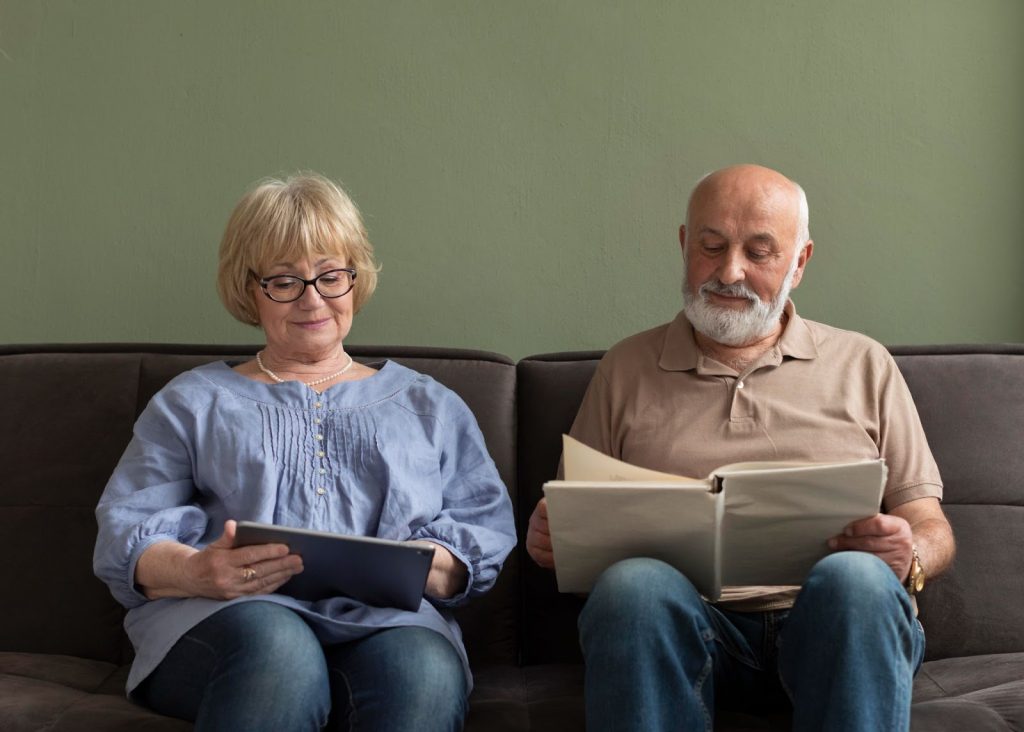 , Benefits of Senior Book Clubs: Socializing, Learning, and More